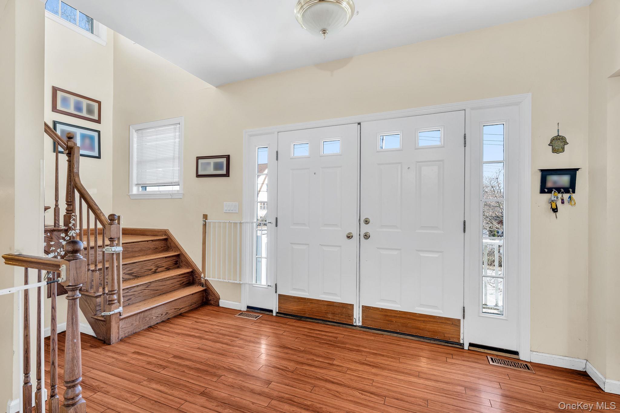 #4 photo, 27 Overlook Road, White Plains , NY 10605