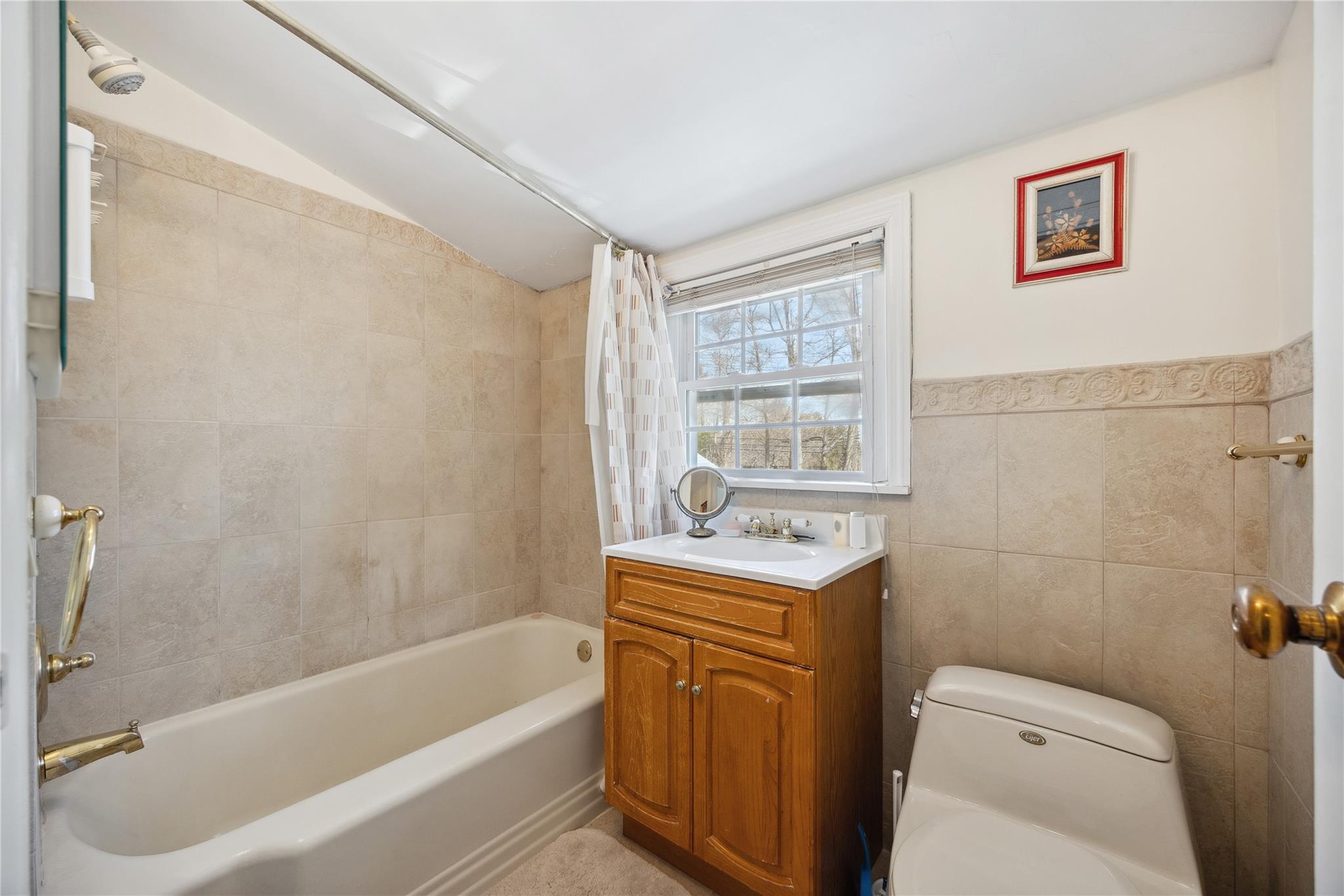 #12 photo, 60 Wilmot Road, New Rochelle , NY 10804