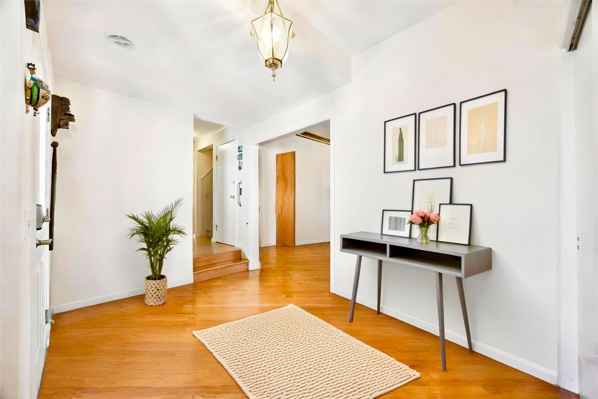 #6 photo, 60 Wilmot Road, New Rochelle , NY 10804