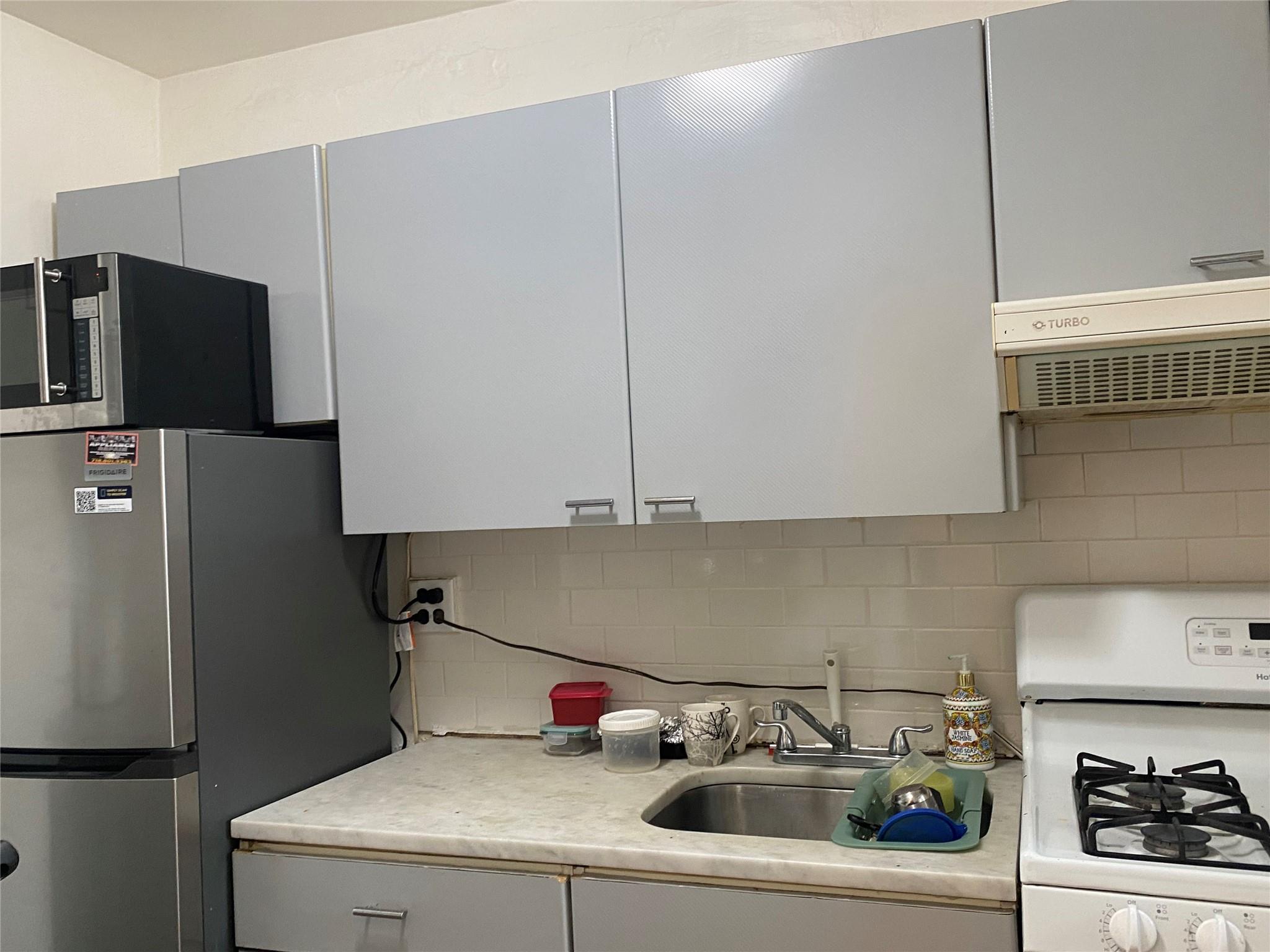 #5 photo, 97-40 62 Drive, 皇后區 雷哥公園 Rego Park , NY 11374