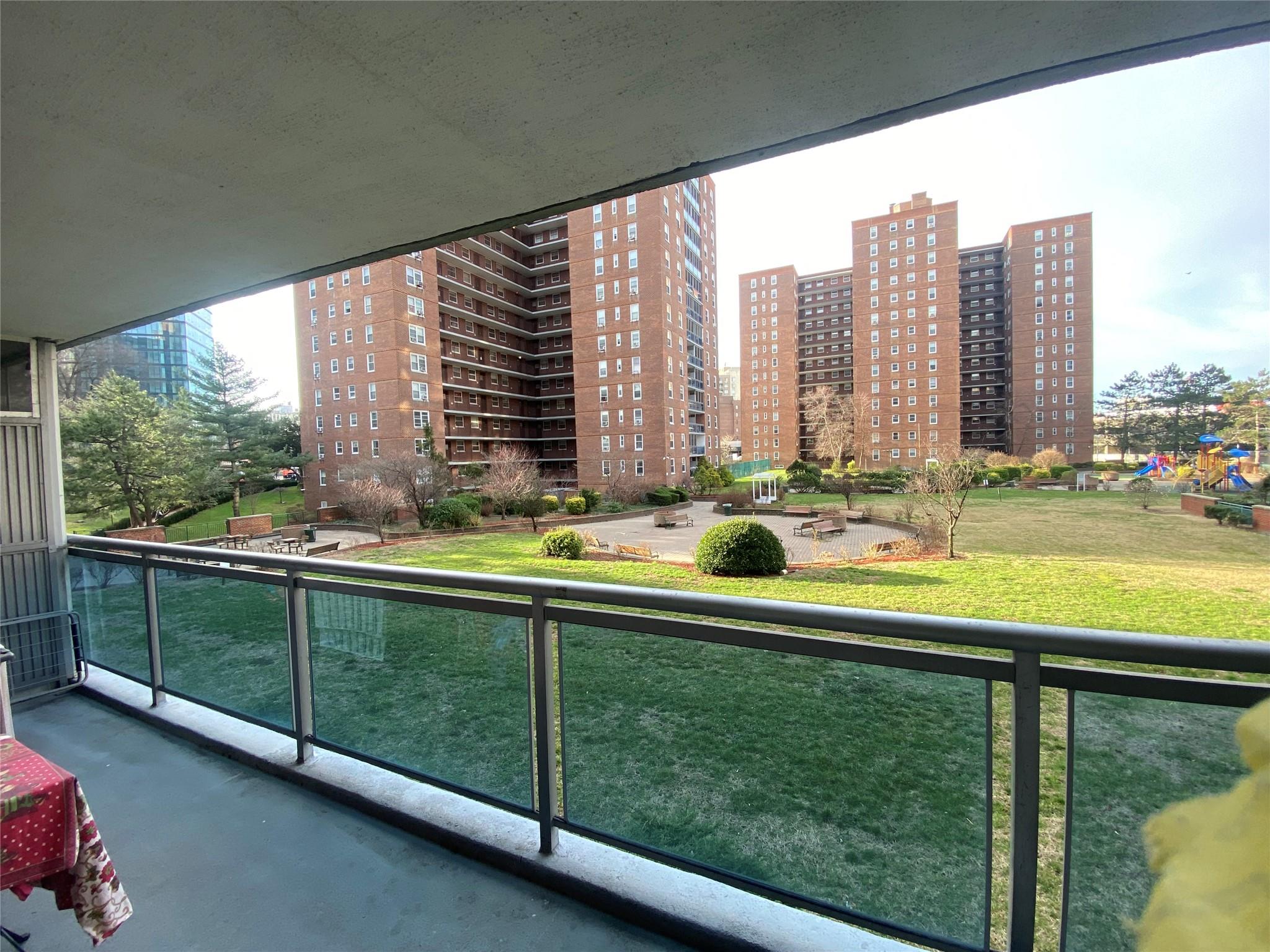 #6 photo, 97-40 62 Drive, 皇后區 雷哥公園 Rego Park , NY 11374