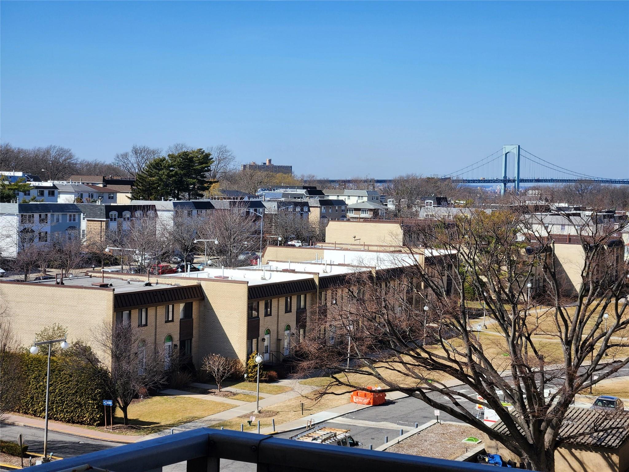 #8 photo, 18-15 215th Street, クイーンズ区 Bayside , NY 11360