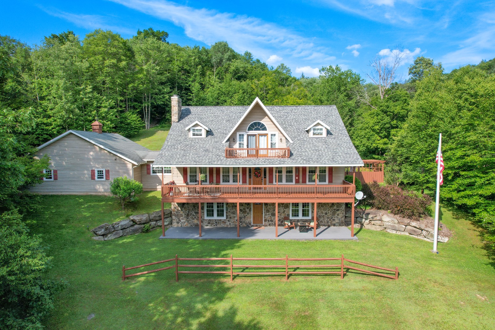 #2 photo, 455 South Main St, Hancock , NY 13783