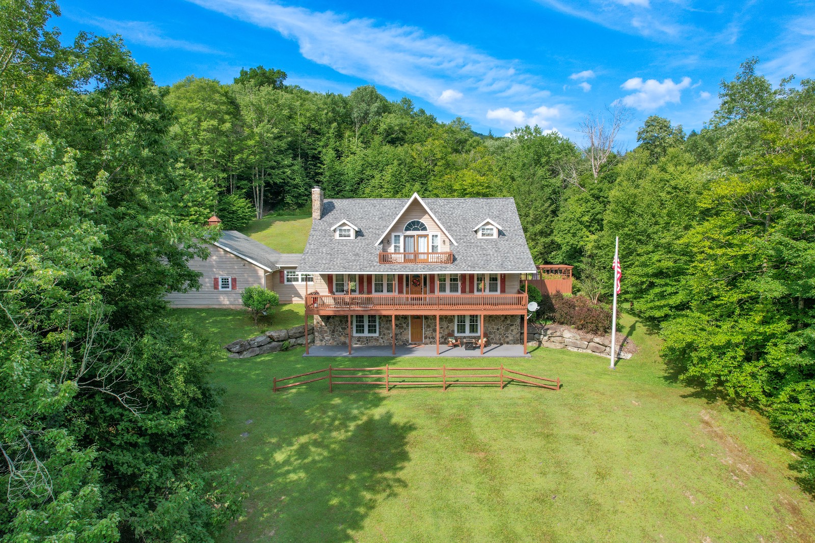 #3 photo, 455 South Main St, Hancock , NY 13783