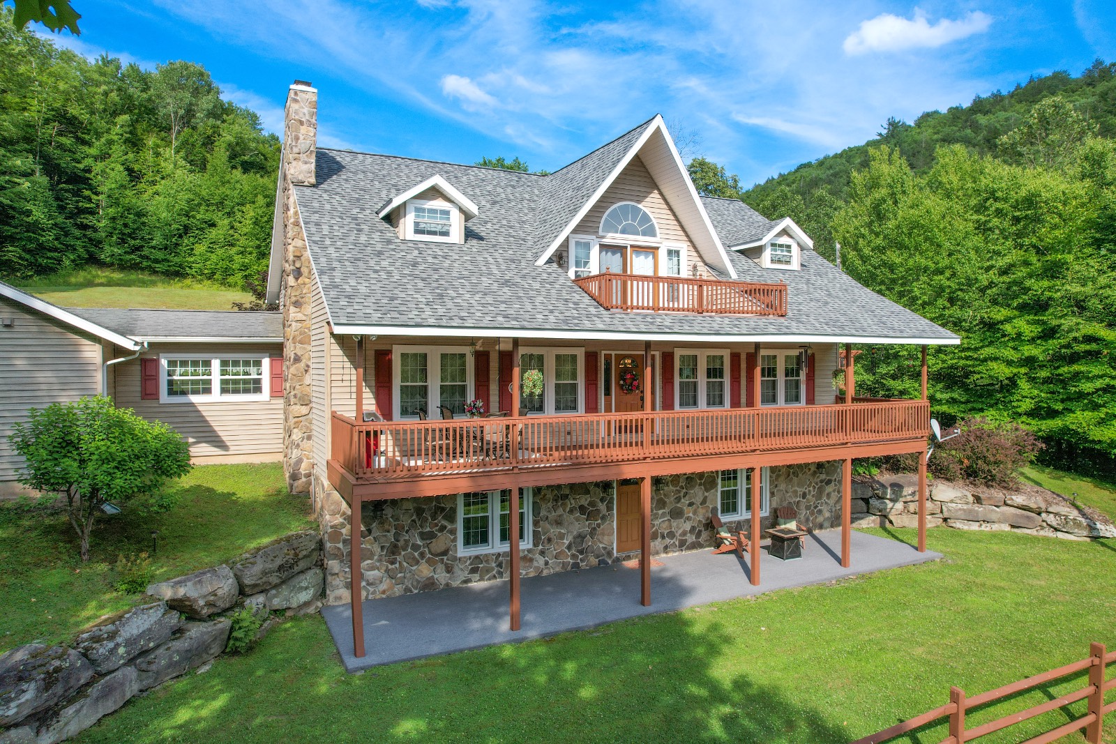 #4 photo, 455 South Main St, Hancock , NY 13783