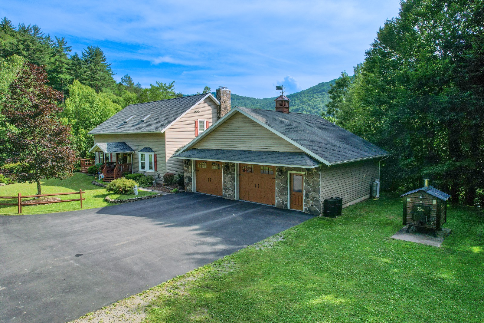 #5 photo, 455 South Main St, Hancock , NY 13783