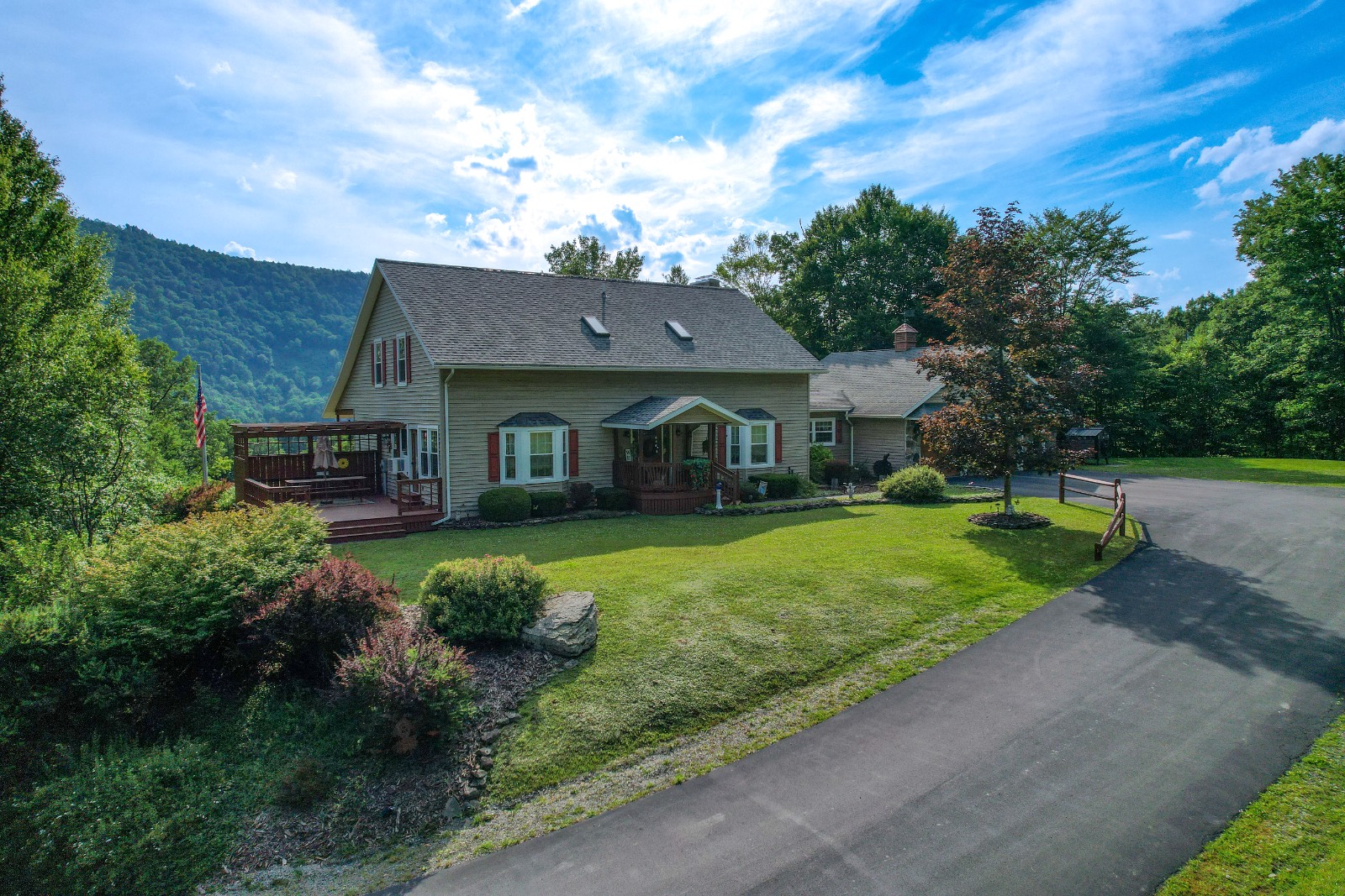 #6 photo, 455 South Main St, Hancock , NY 13783