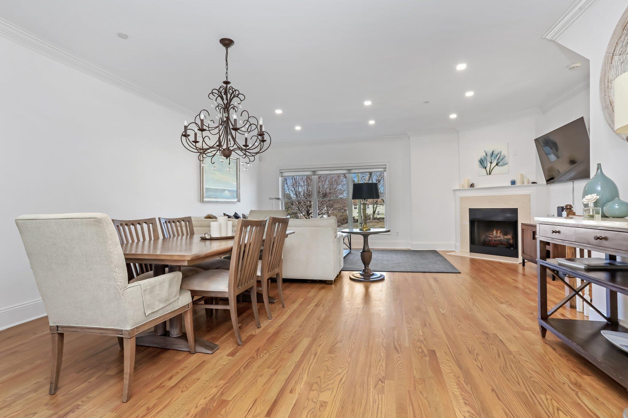 #10 photo, 80 Old Boston Post Road, New Rochelle , NY 10801