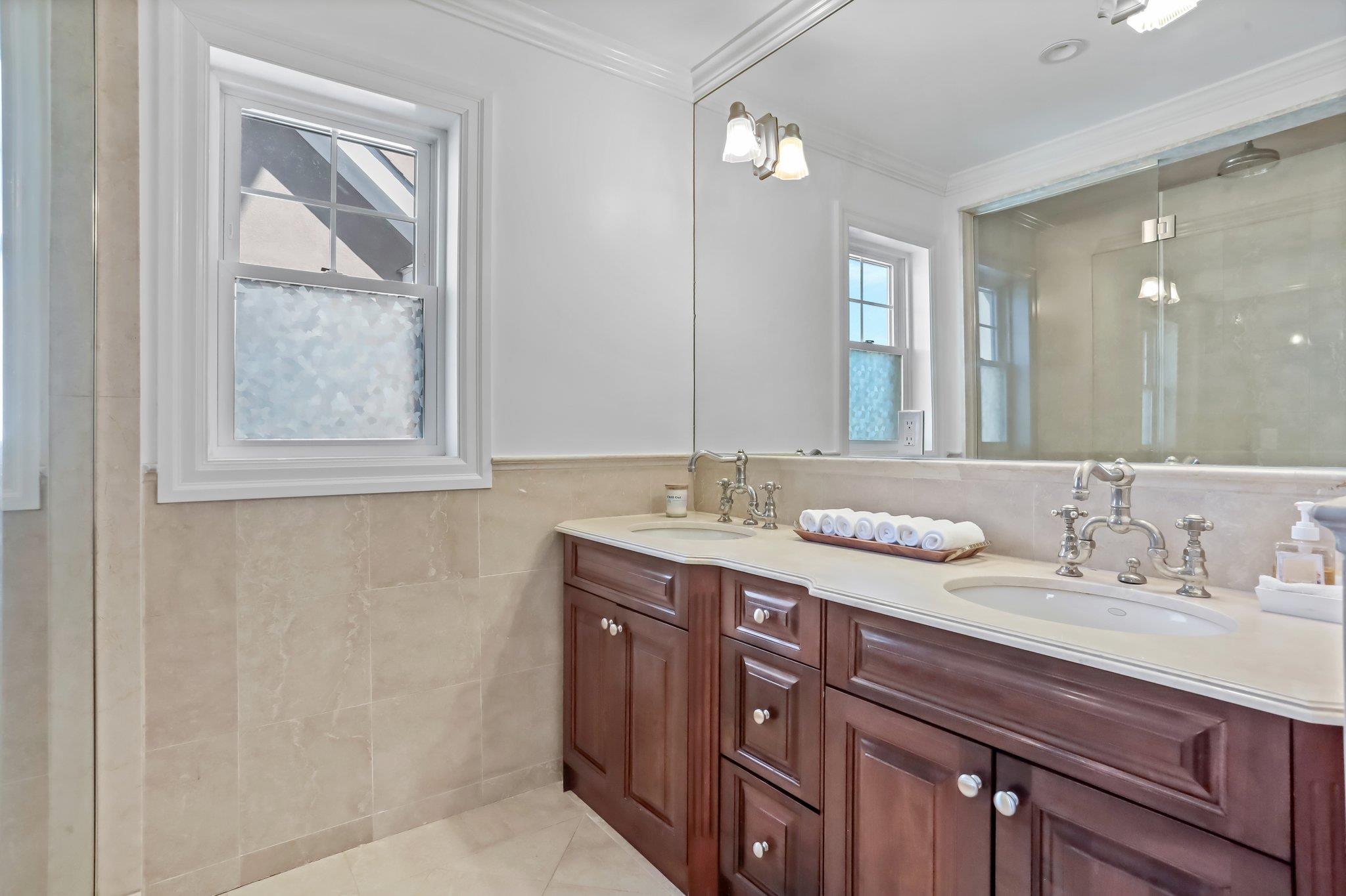 #16 photo, 80 Old Boston Post Road, New Rochelle , NY 10801