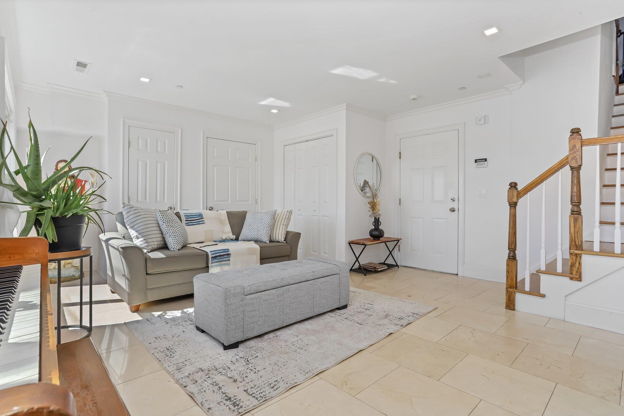 #3 photo, 80 Old Boston Post Road, New Rochelle , NY 10801