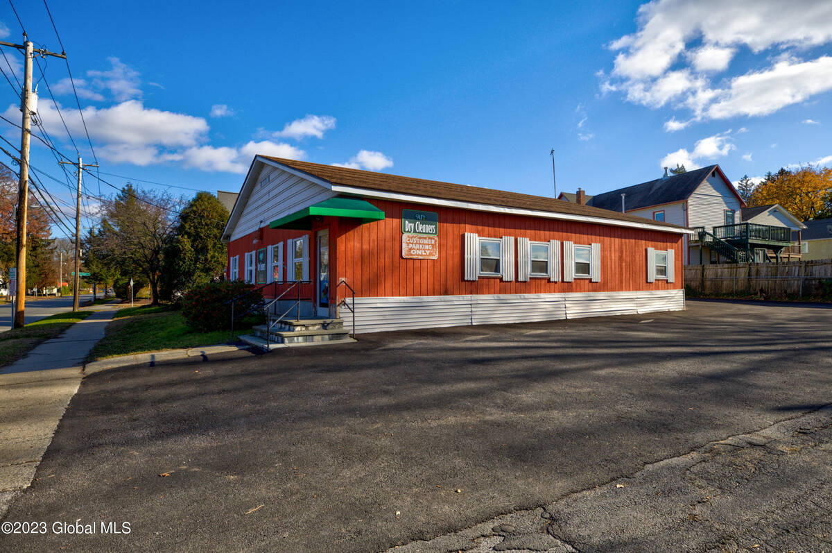 #15 photo, 48 Lincoln Avenue, Saratoga Springs , NY 12866