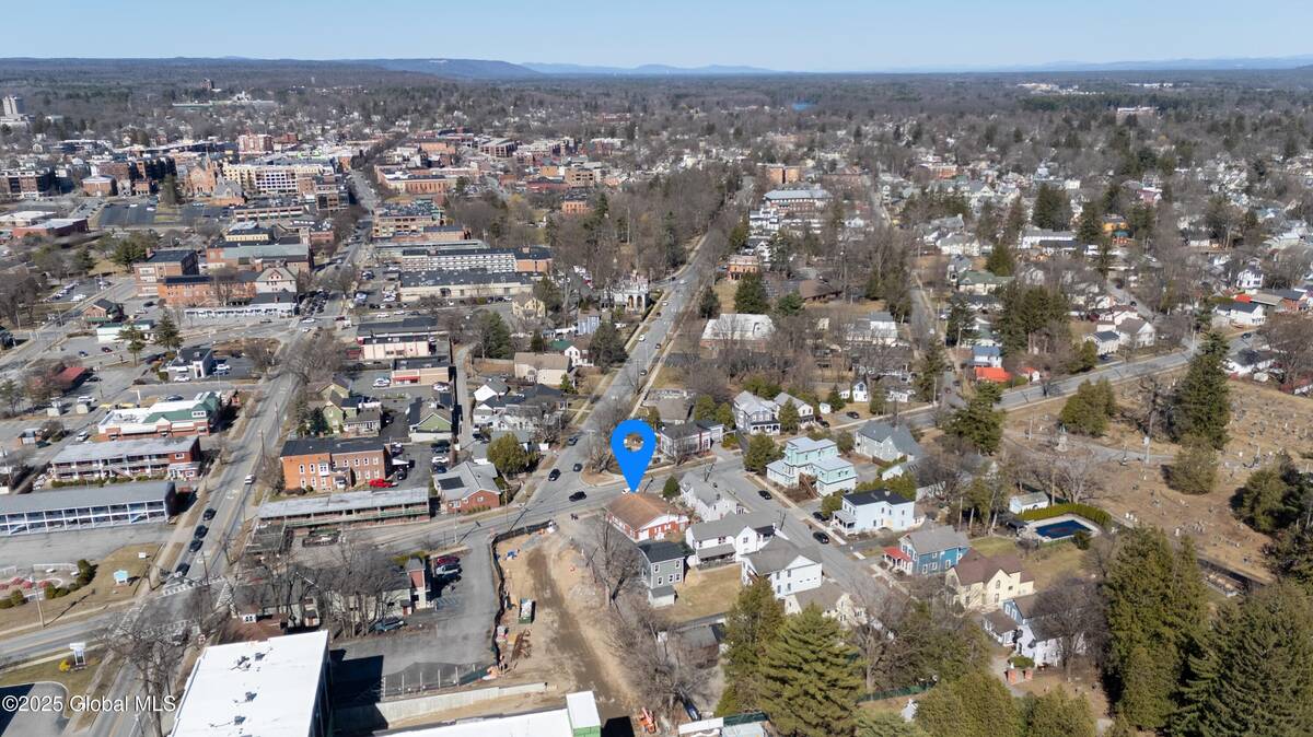 #7 photo, 48 Lincoln Avenue, Saratoga Springs , NY 12866