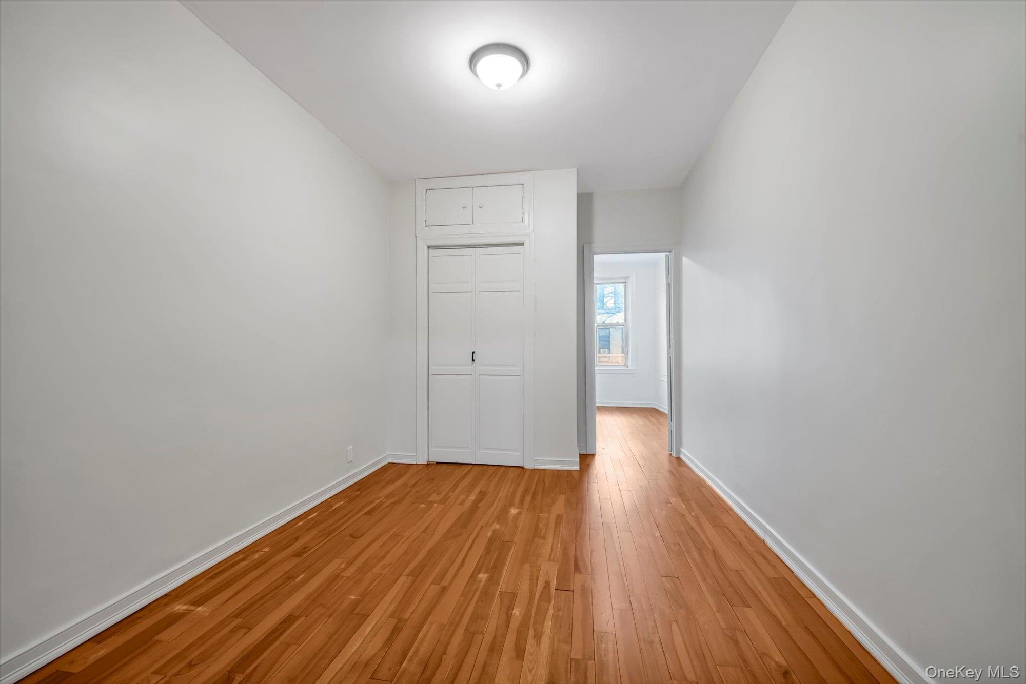 #9 photo, 71-11 67th Place, Glendale , NY 11385