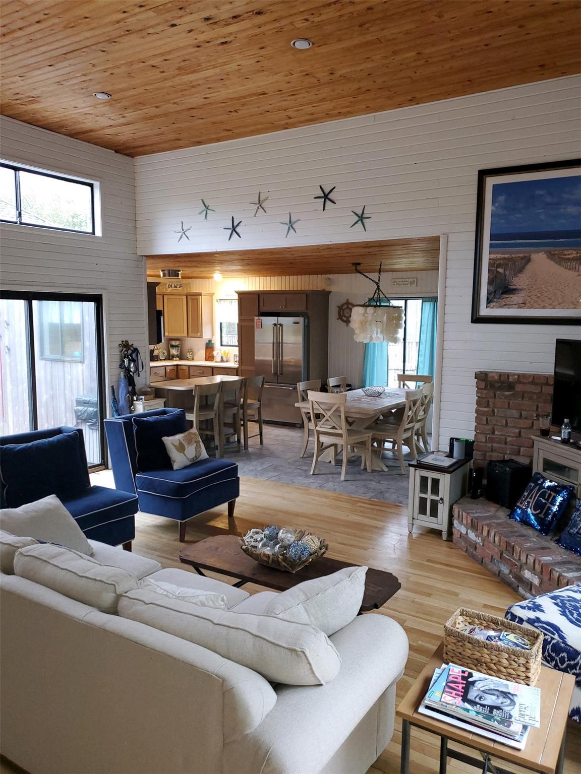 #3 photo, 437 Dehnhoff Walk, Ocean Beach , NY 11770