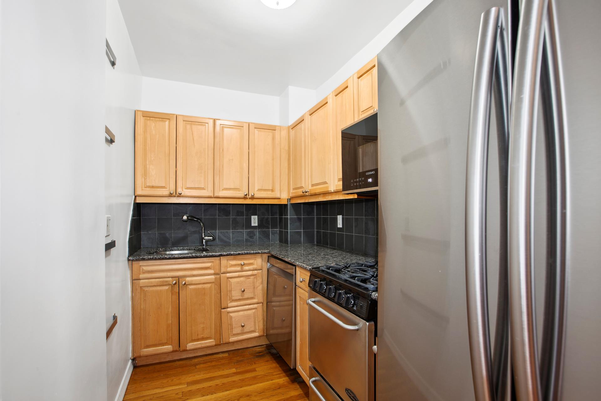 #8 photo, 333 E 34TH Street, マンハッタン Murray Hill , NY 10016