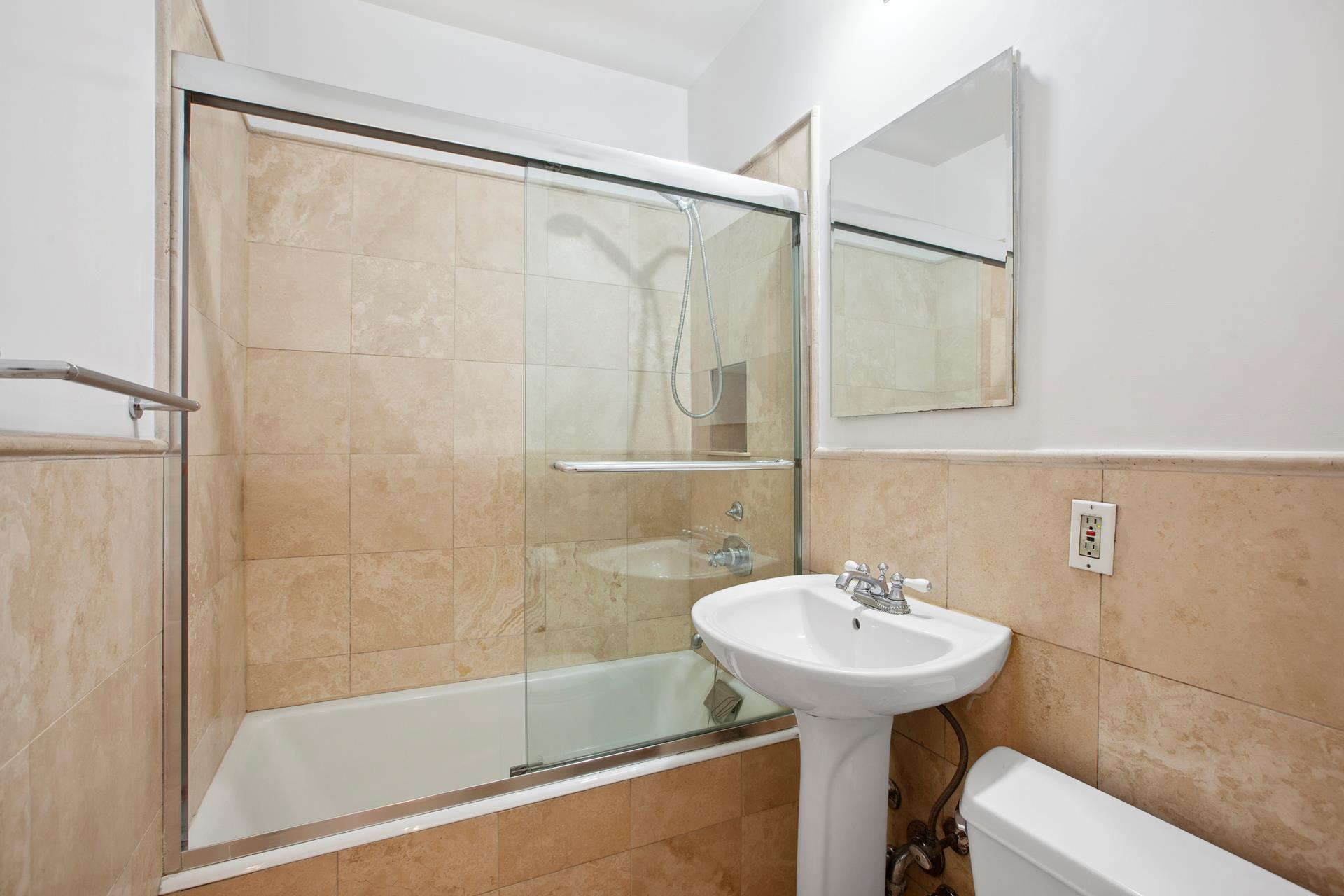 #9 photo, 333 E 34TH Street, マンハッタン Murray Hill , NY 10016