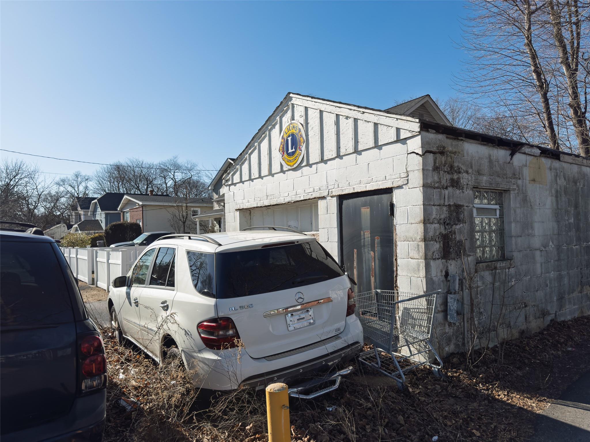 #12 photo, E 12th Street, Huntington Station , NY 11746