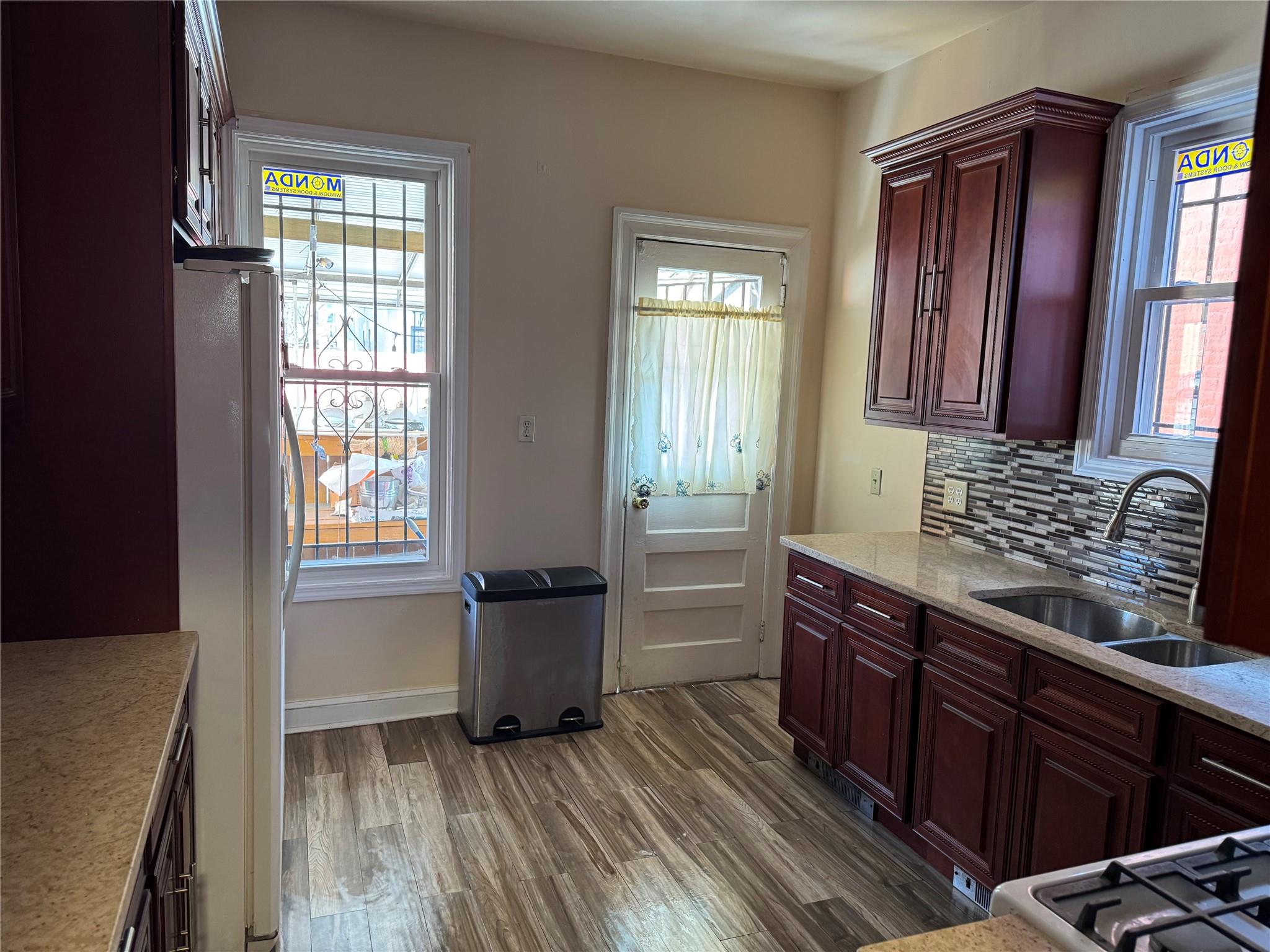 #11 photo, 776 Hewitt, ブロンクス区 Bronx , NY 10455