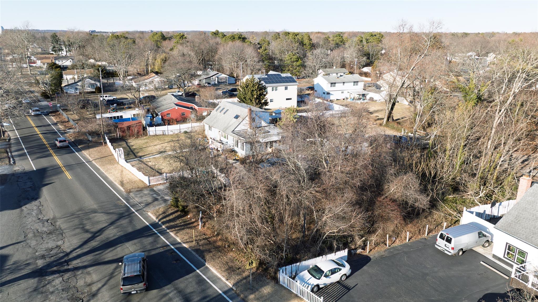 #3 photo, Howells Road, サフォーク郡 Bay Shore , NY 11706