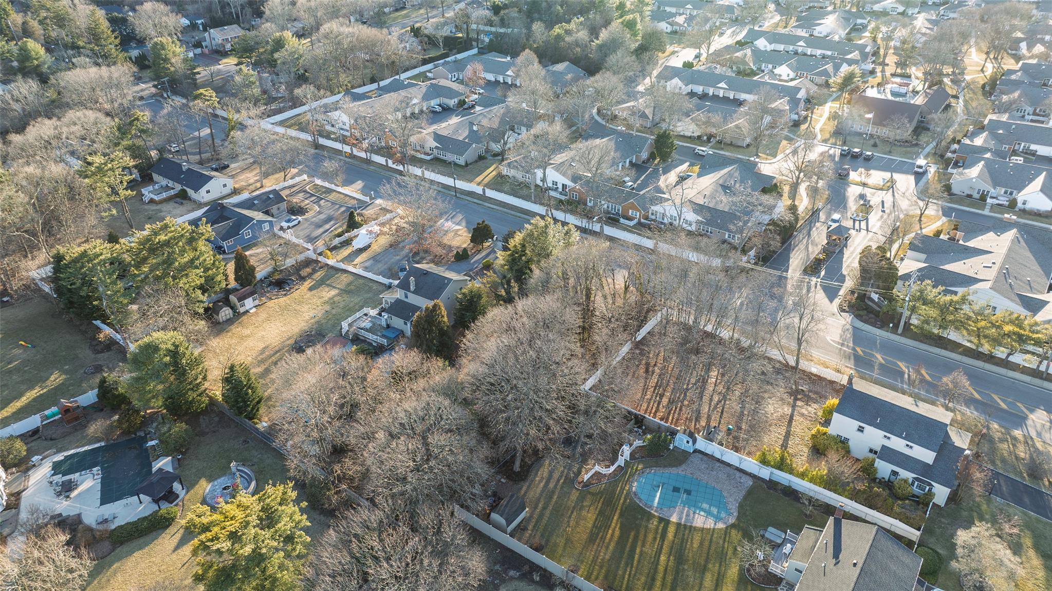 #20 photo, Lincoln Avenue, 东长岛 Sayville , NY 11782