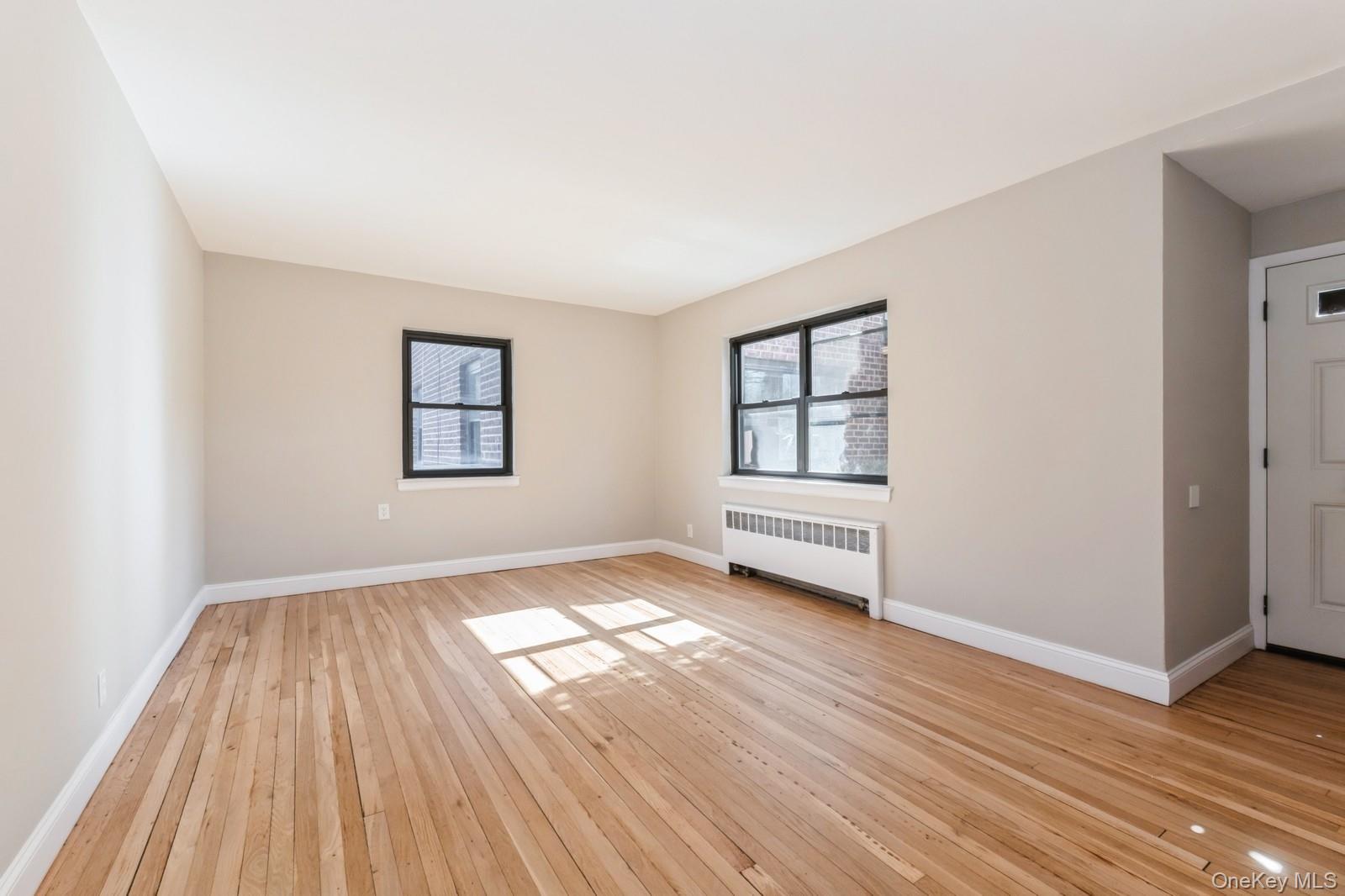 #5 photo, 74-67 220th Street, Oakland Gardens , NY 11364