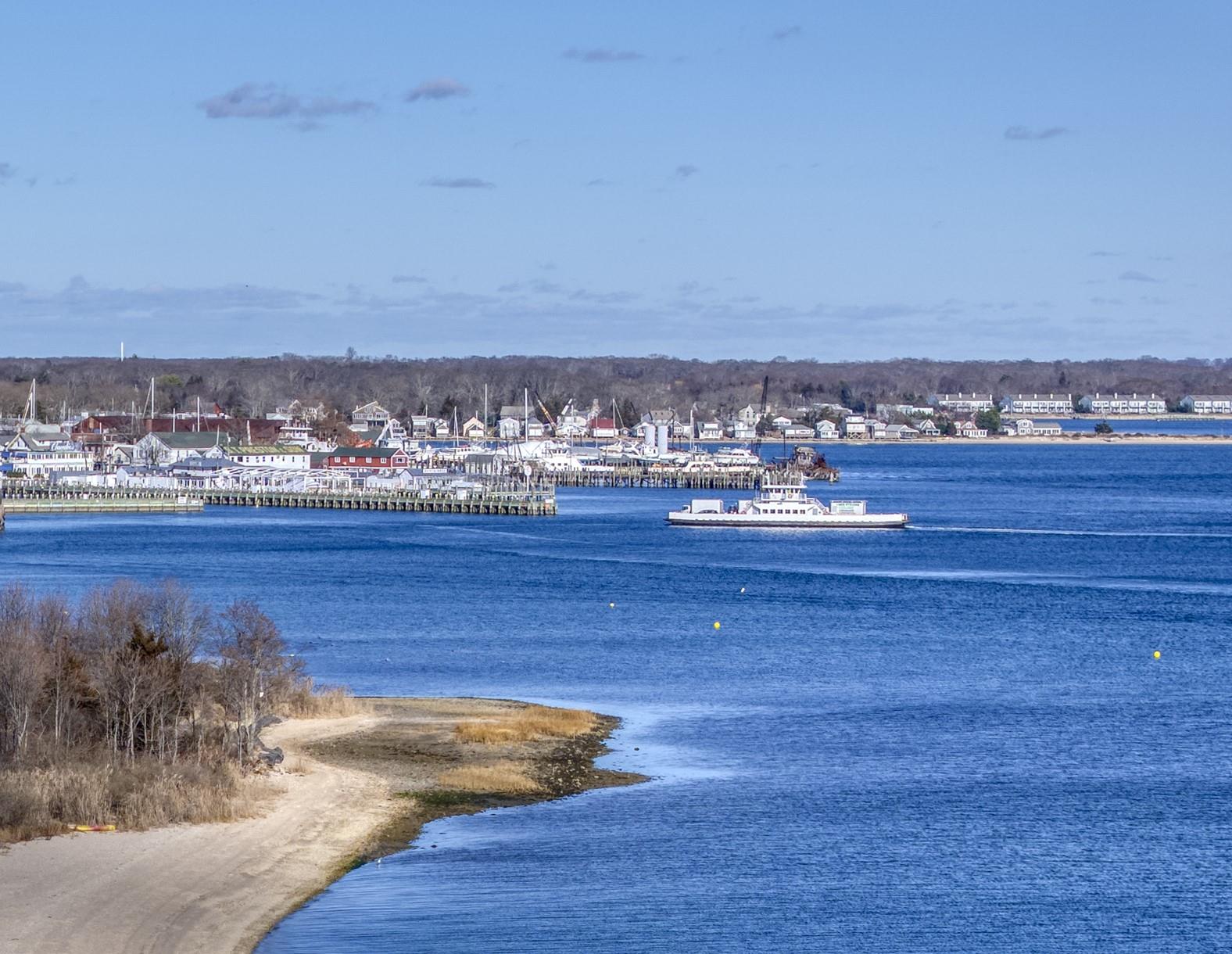 #19 photo, 415 6th Avenue, サフォーク郡 Greenport , NY 11944