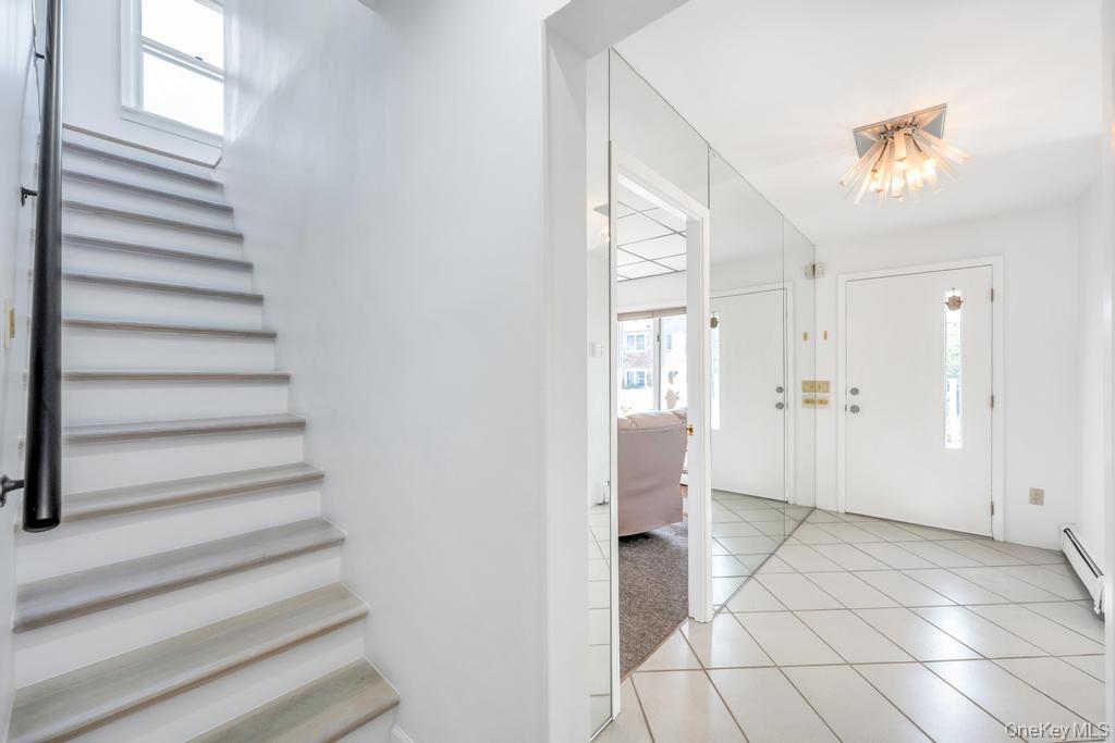 #10 photo, 20 Northern Parkway, Plainview , NY 11803