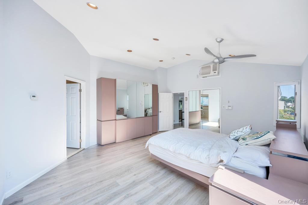 #14 photo, 20 Northern Parkway, Plainview , NY 11803