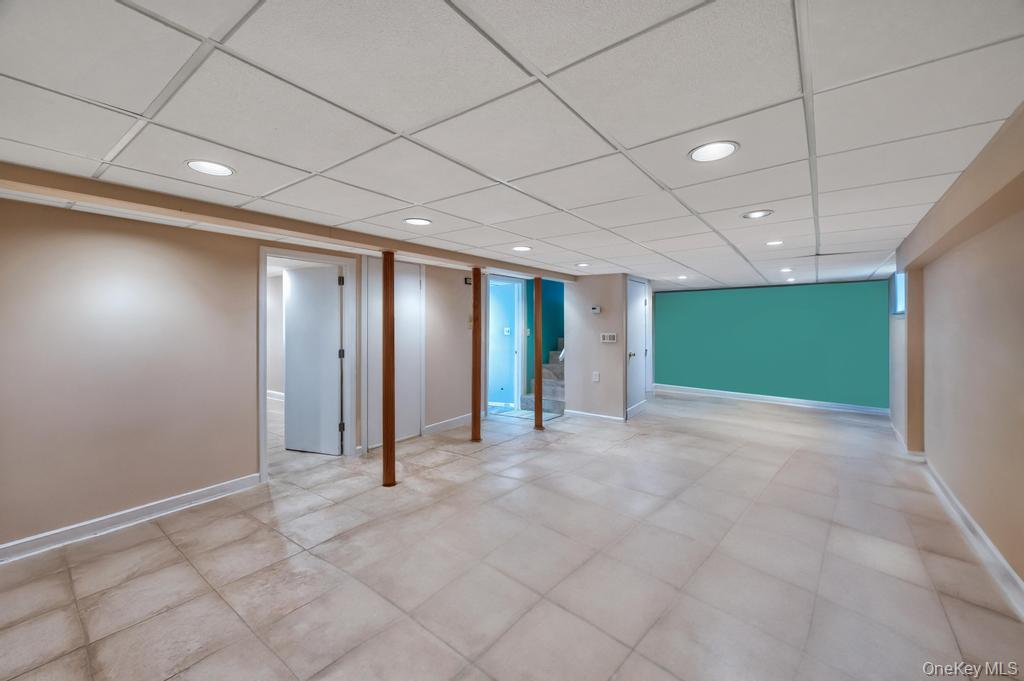 #17 photo, 20 Northern Parkway, Plainview , NY 11803