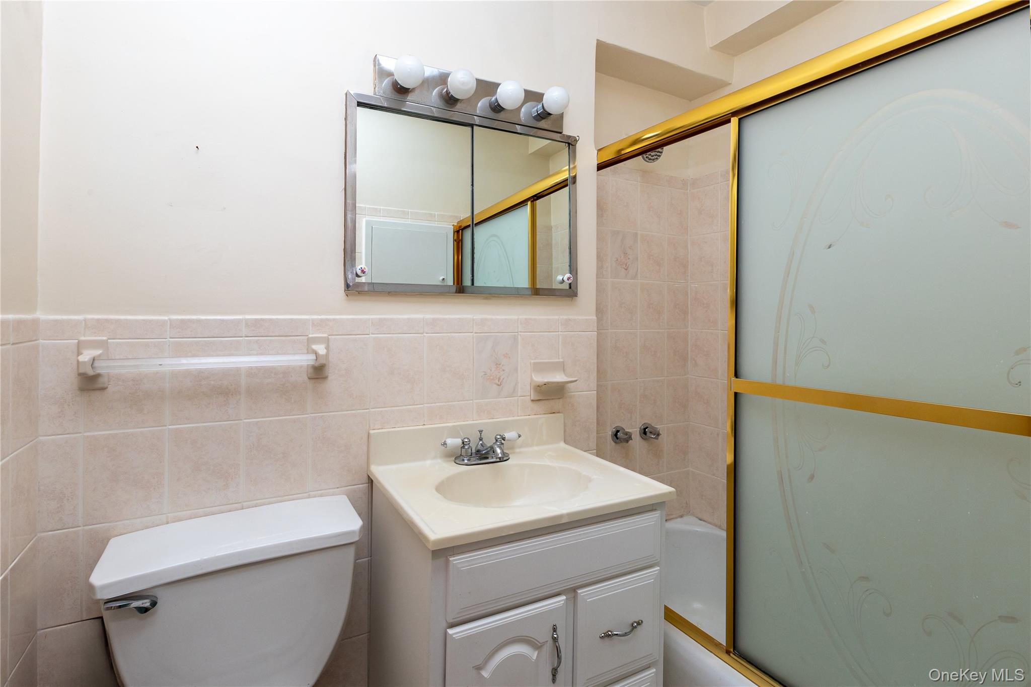 #7 photo, 5700 Arlington Avenue, ブロンクス区 Bronx , NY 10471