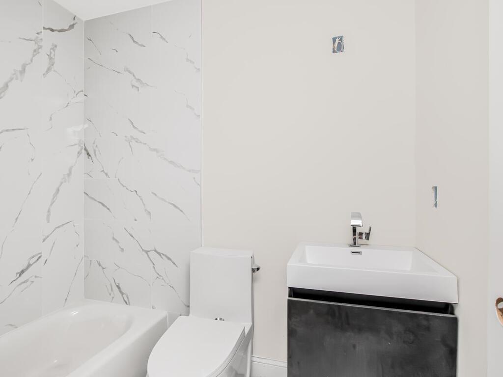 #10 photo, 65 W 2nd Street, Mount Vernon , NY 10550