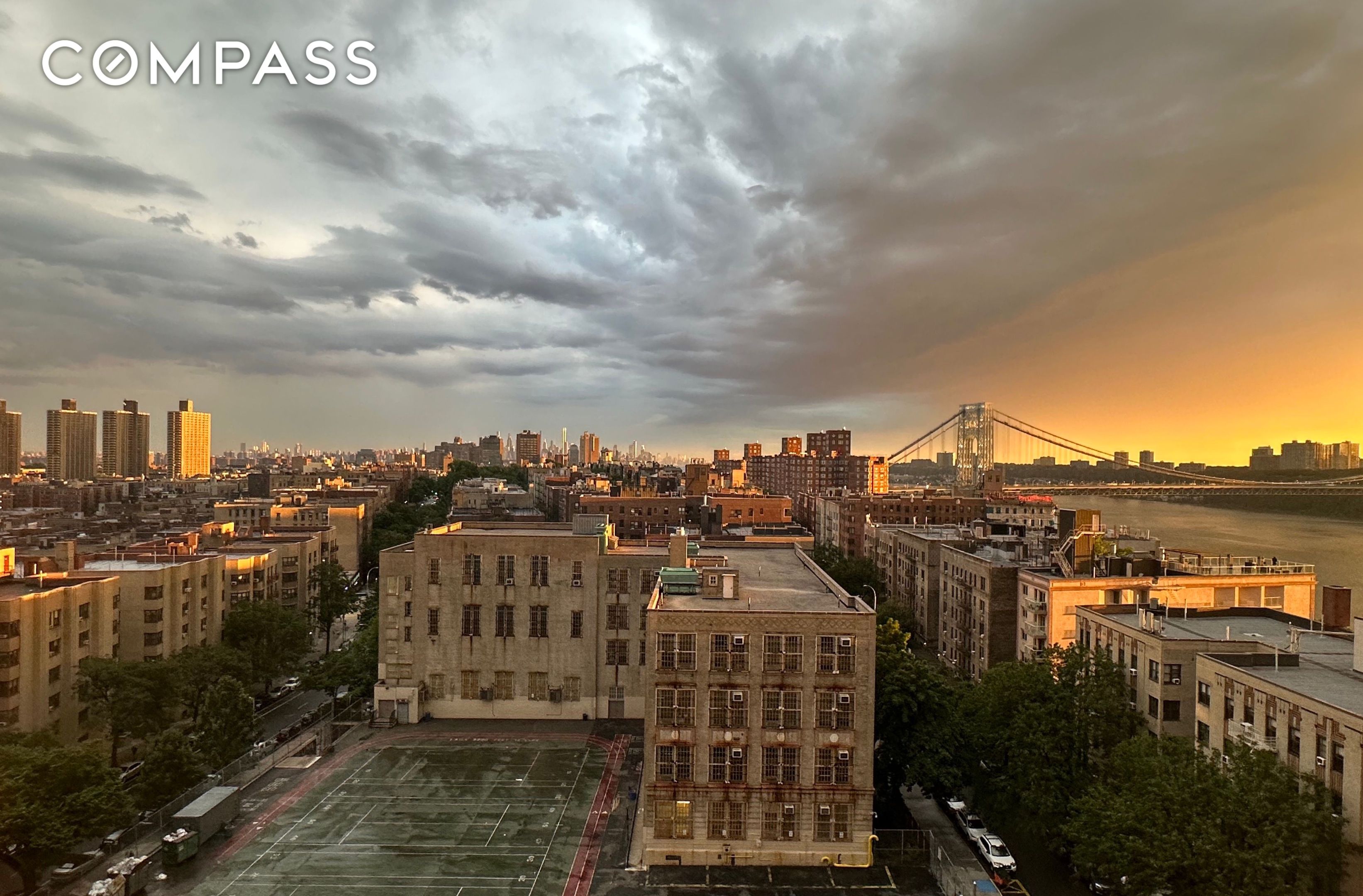 #3 photo, 900 W 190th Street, マンハッタン Hudson Heights , NY 10040