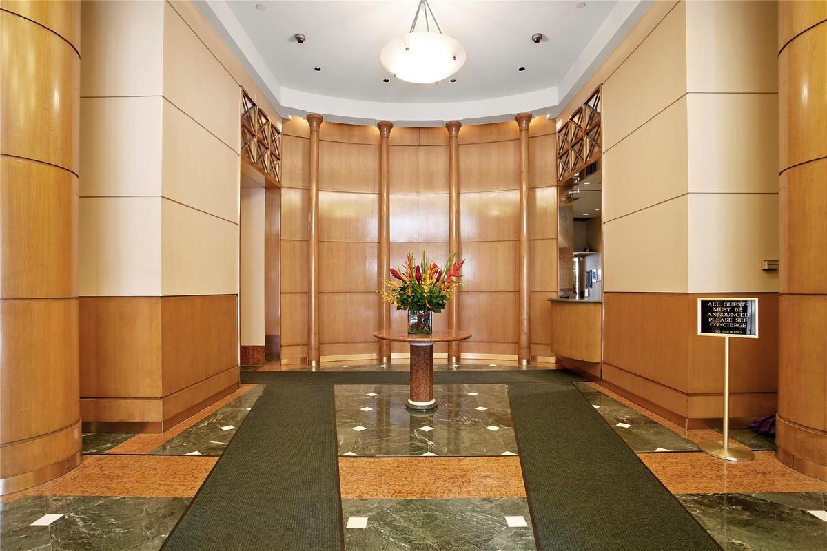 #13 photo, 301 W 57TH Street, マンハッタン Hells Kitchen , NY 10019