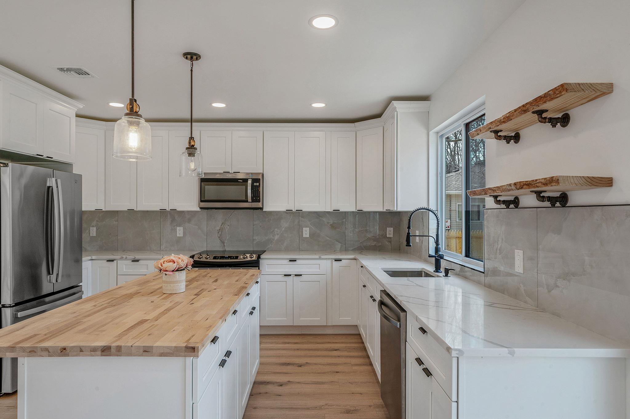 #11 photo, 40 Hawkins Avenue, Medford , NY 11763