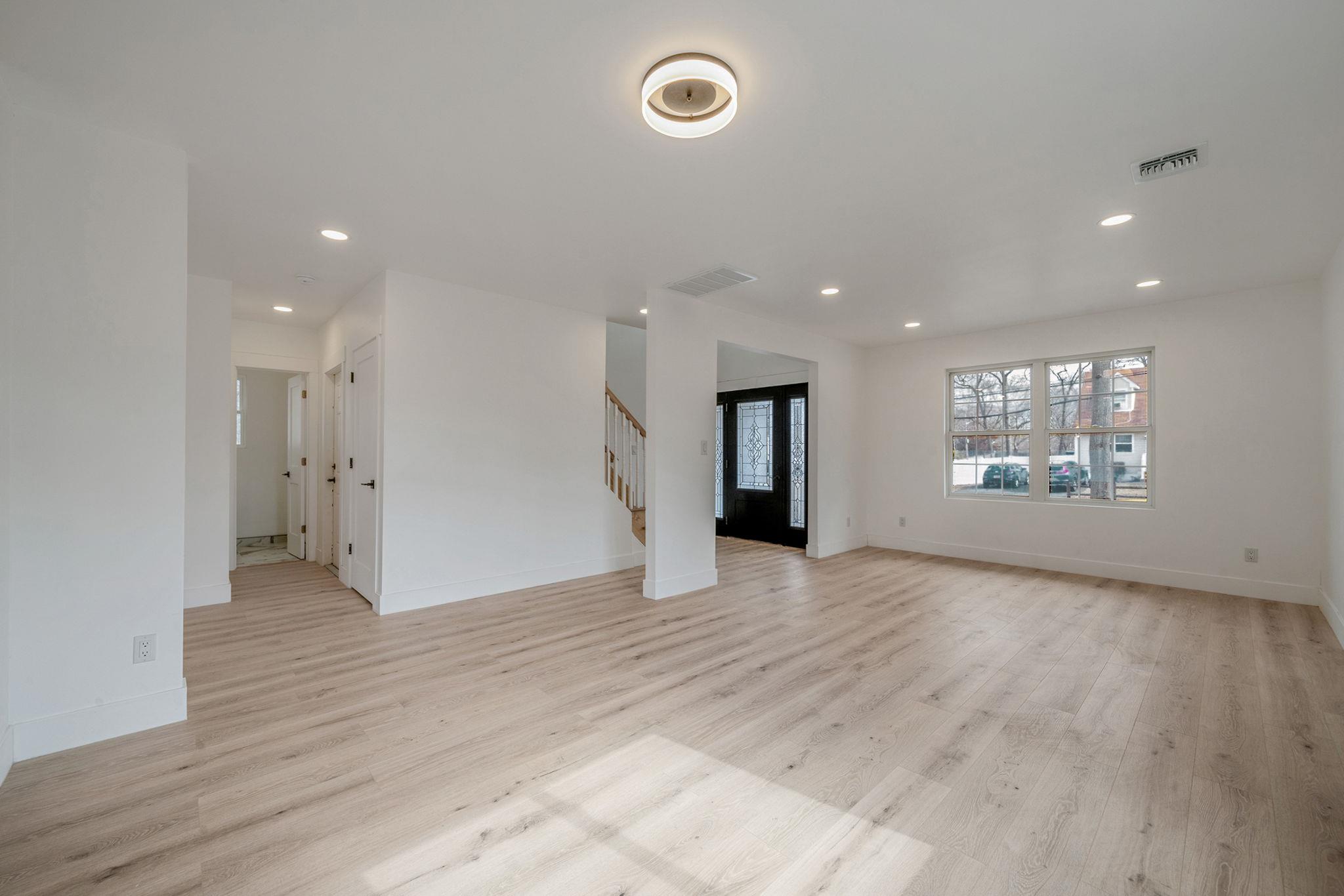 #7 photo, 40 Hawkins Avenue, Medford , NY 11763