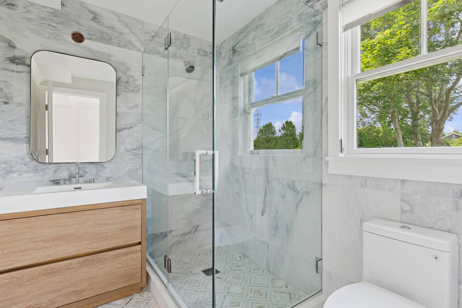 #15 photo, 105 Willow Street, サフォーク郡 Southampton , NY 11968