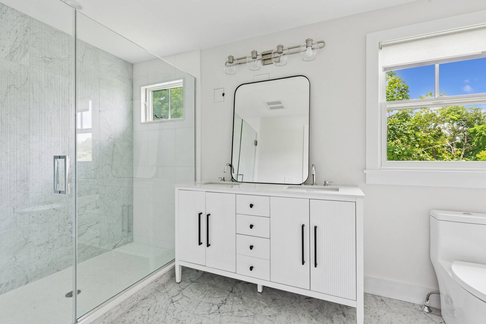 #19 photo, 105 Willow Street, サフォーク郡 Southampton , NY 11968