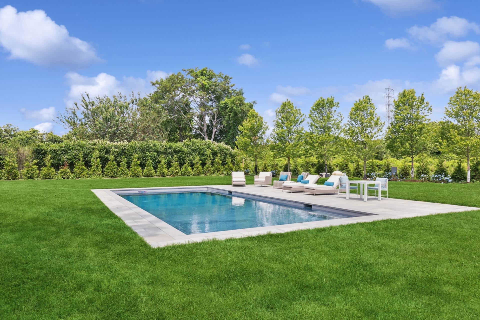 #2 photo, 105 Willow Street, サフォーク郡 Southampton , NY 11968