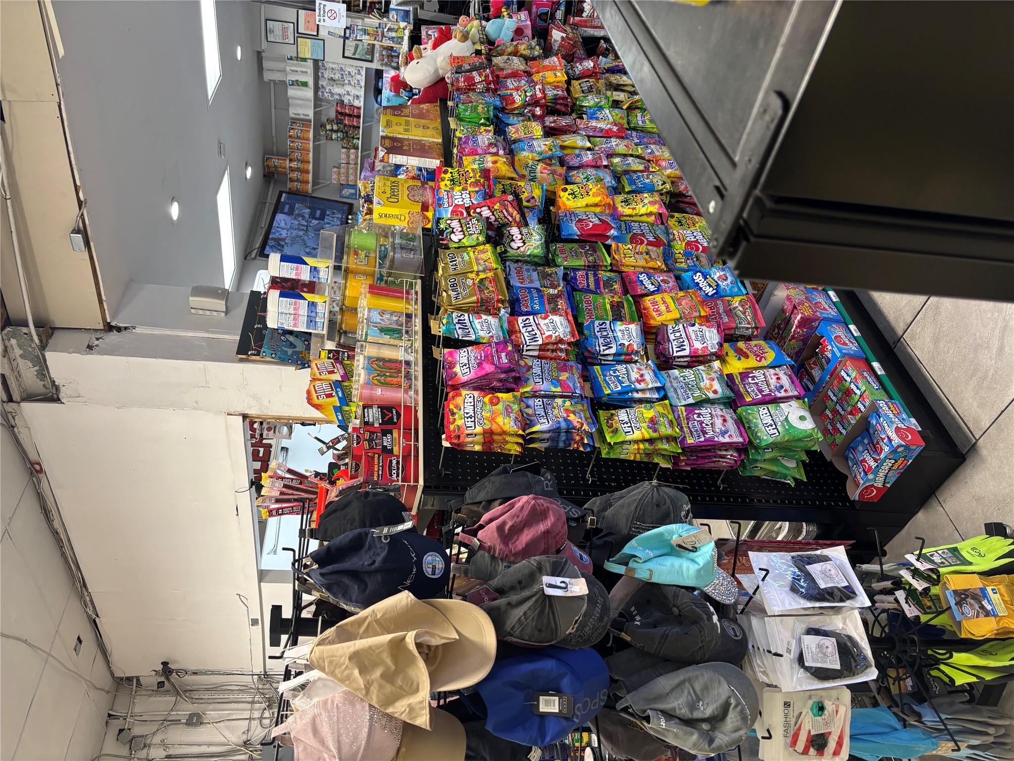 #10 photo, 433 Violet Avenue, Poughkeepsie , NY 12601