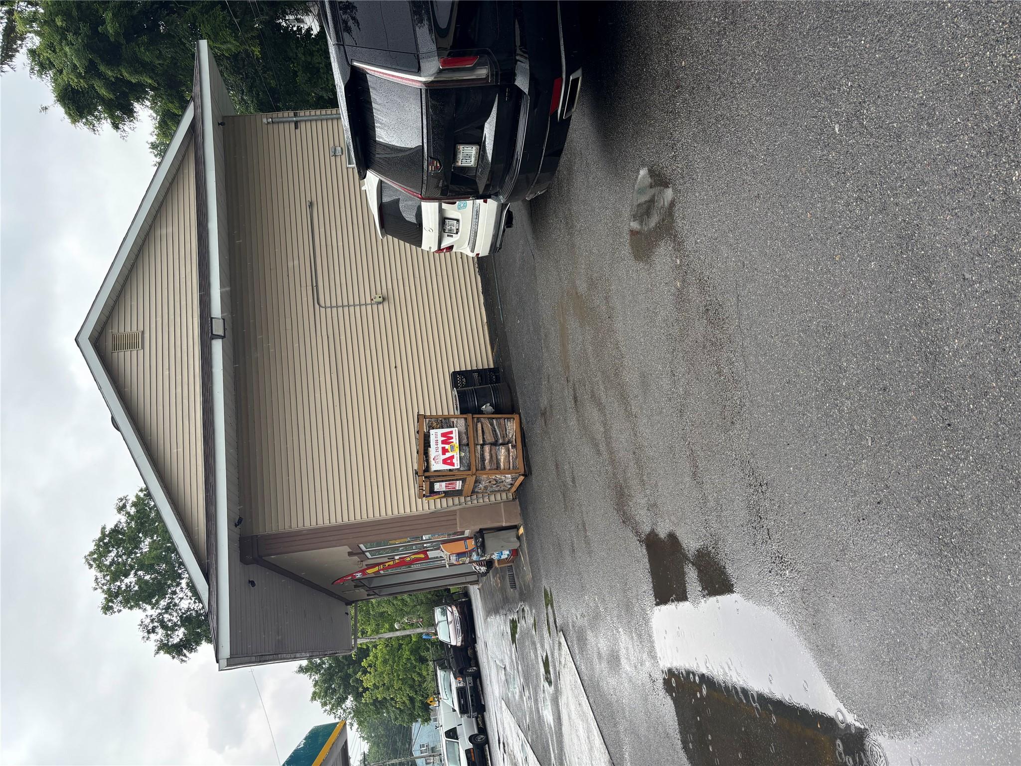 #16 photo, 433 Violet Avenue, Poughkeepsie , NY 12601