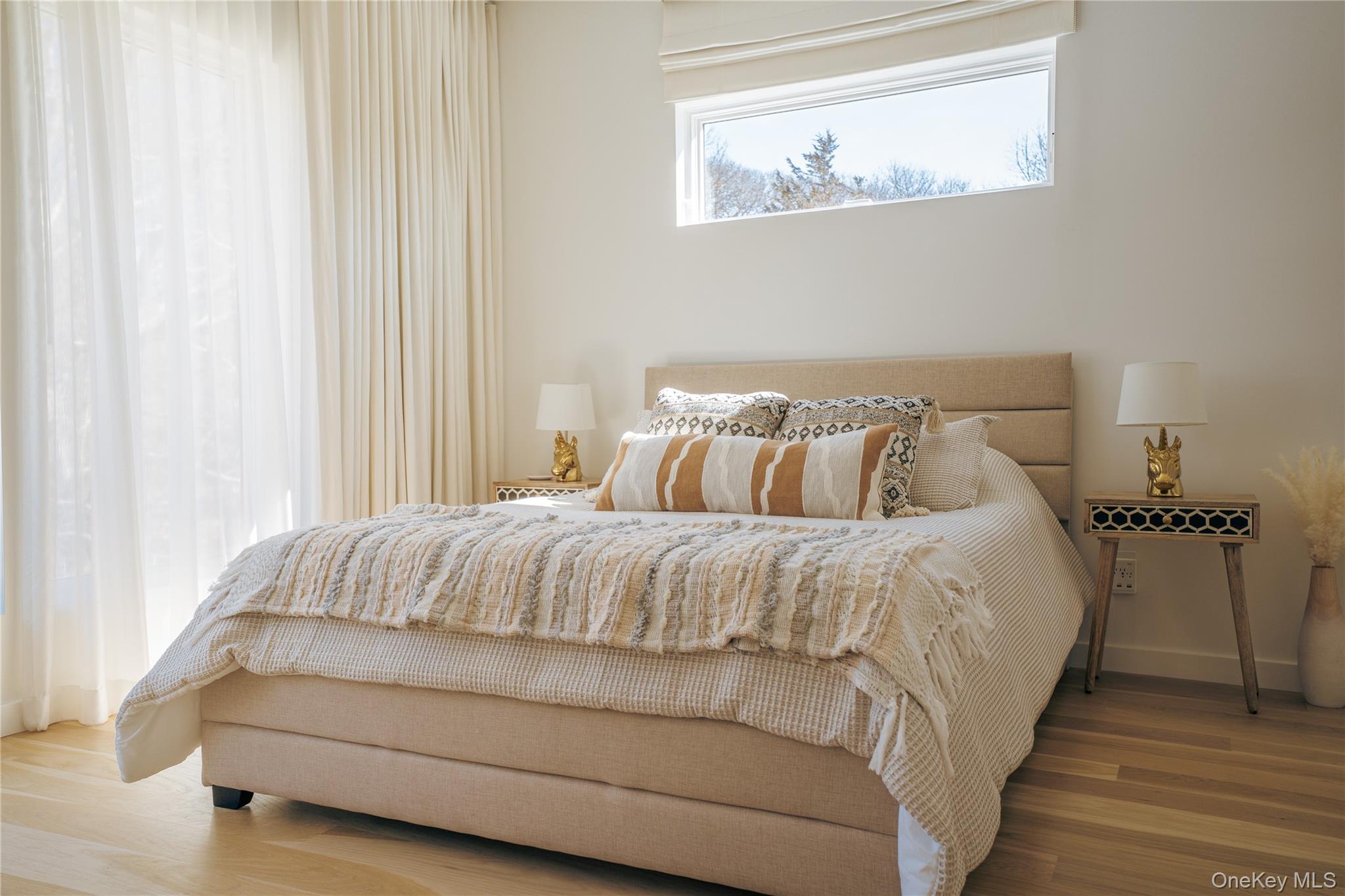 #19 photo, 233 N Magee Street, サフォーク郡 Southampton , NY 11968