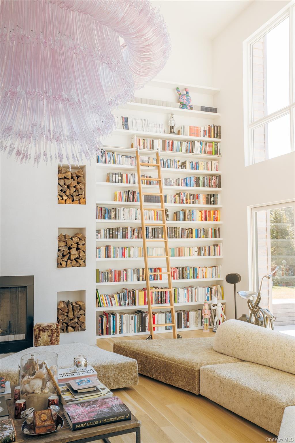 #8 photo, 233 N Magee Street, サフォーク郡 Southampton , NY 11968