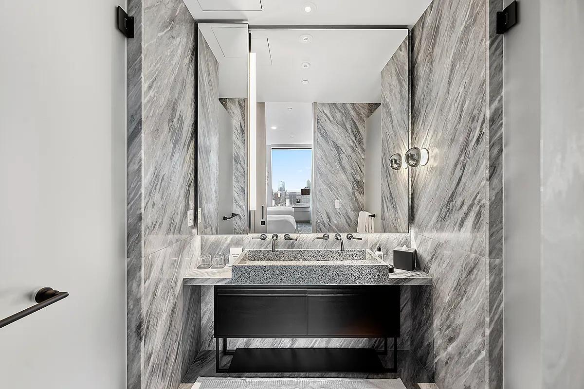 #13 photo, 25 W 28TH Street, マンハッタン NoMad , NY 10001