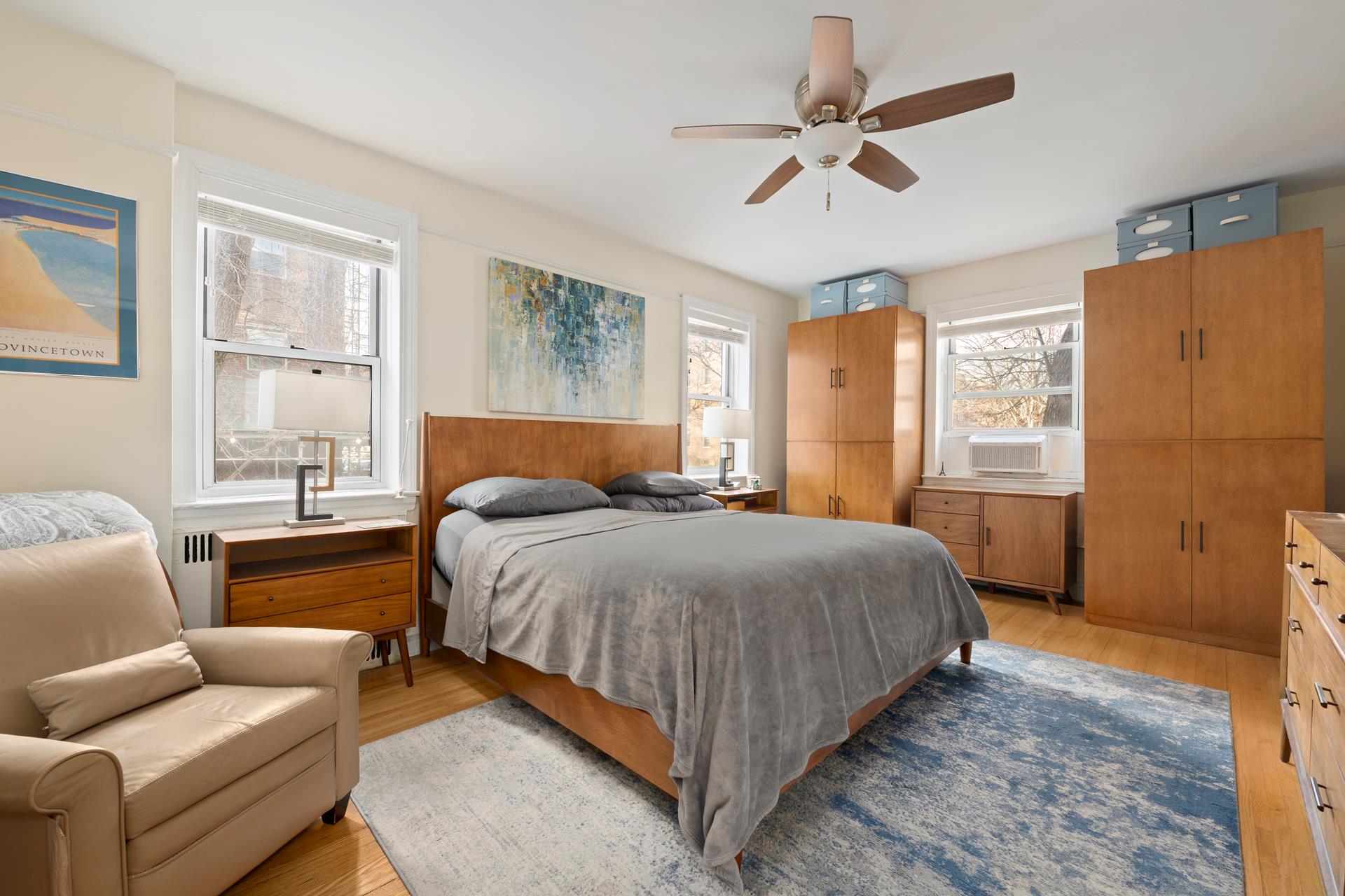 #13 photo, 86-10 34TH Avenue, Jackson Heights , NY 11372