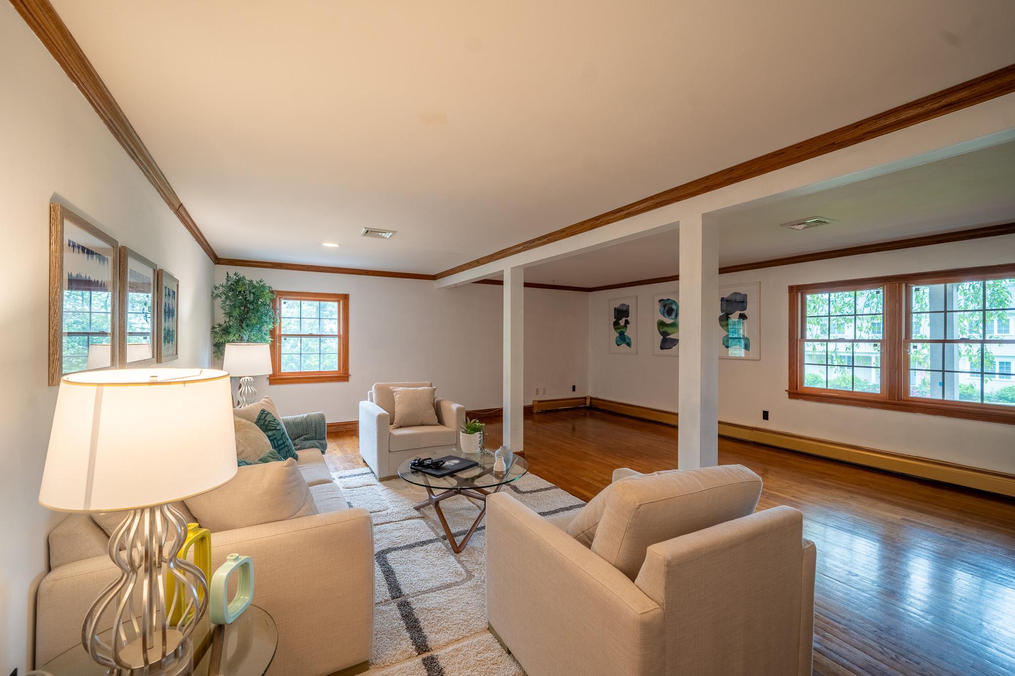 #6 photo, 10 Hickory Lane, Glen Cove , NY 11542