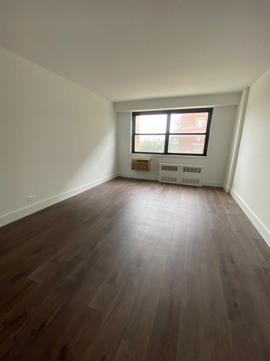 #12 photo, 39-60 54 Street, クイーンズ区 Woodside , NY 11377