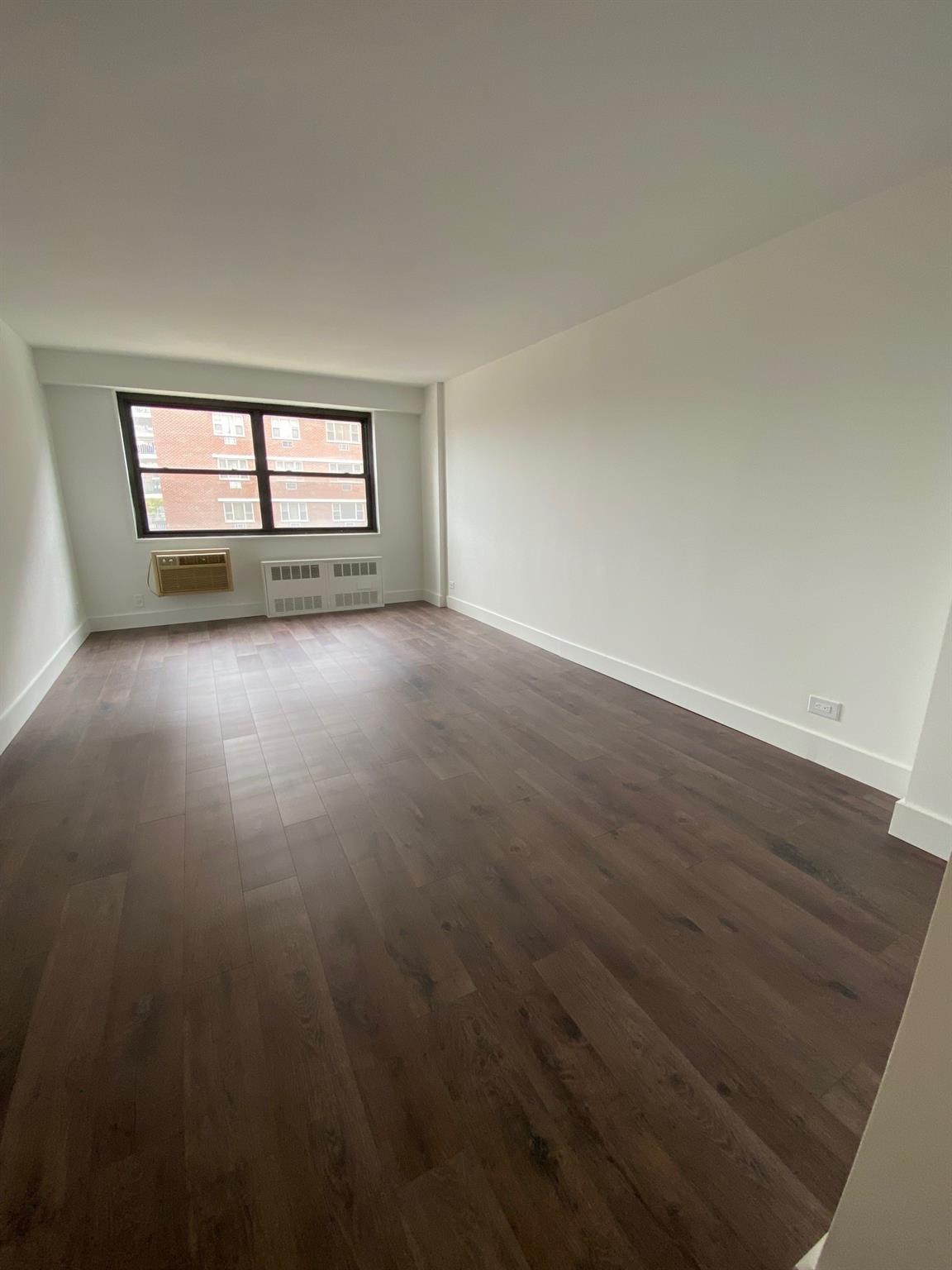 #5 photo, 39-60 54 Street, クイーンズ区 Woodside , NY 11377