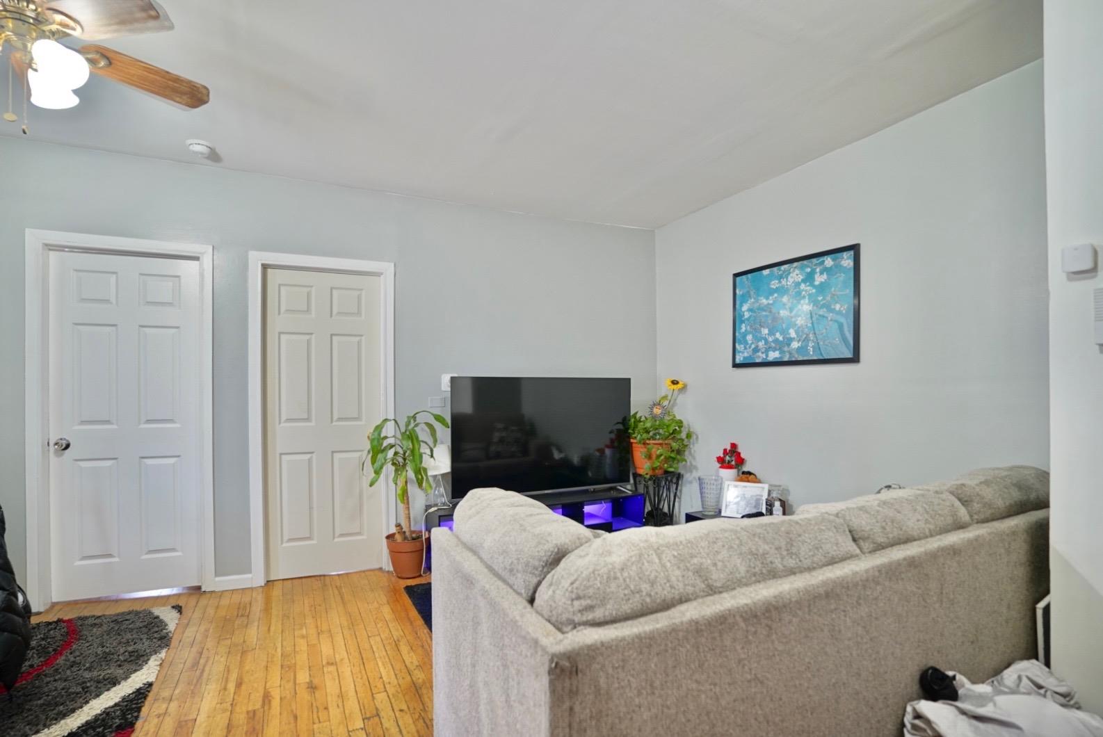 #3 photo, 324 Arlington Avenue, ブルックリン区 Brooklyn , NY 11208