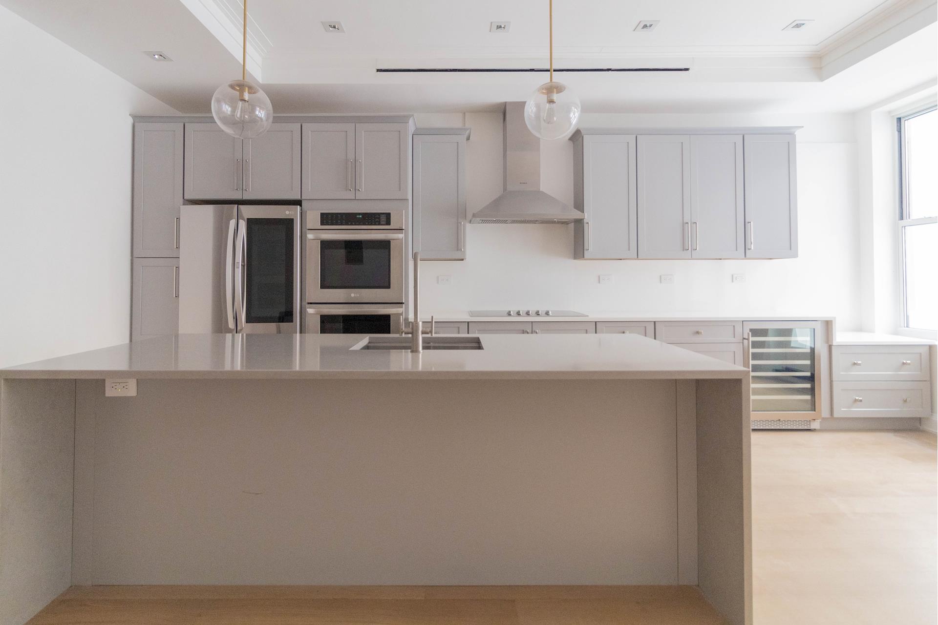 #4 photo, 9 E 82ND Street, マンハッタン Upper East Side , NY 10028