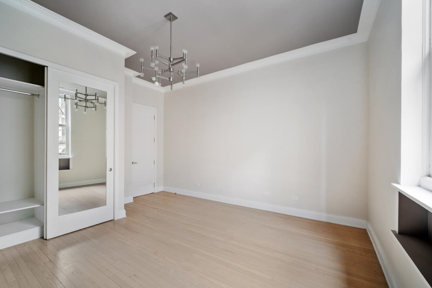 #5 photo, 9 E 82ND Street, マンハッタン Upper East Side , NY 10028